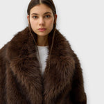 Illia | Abrigo Corto con Cuello Oversize