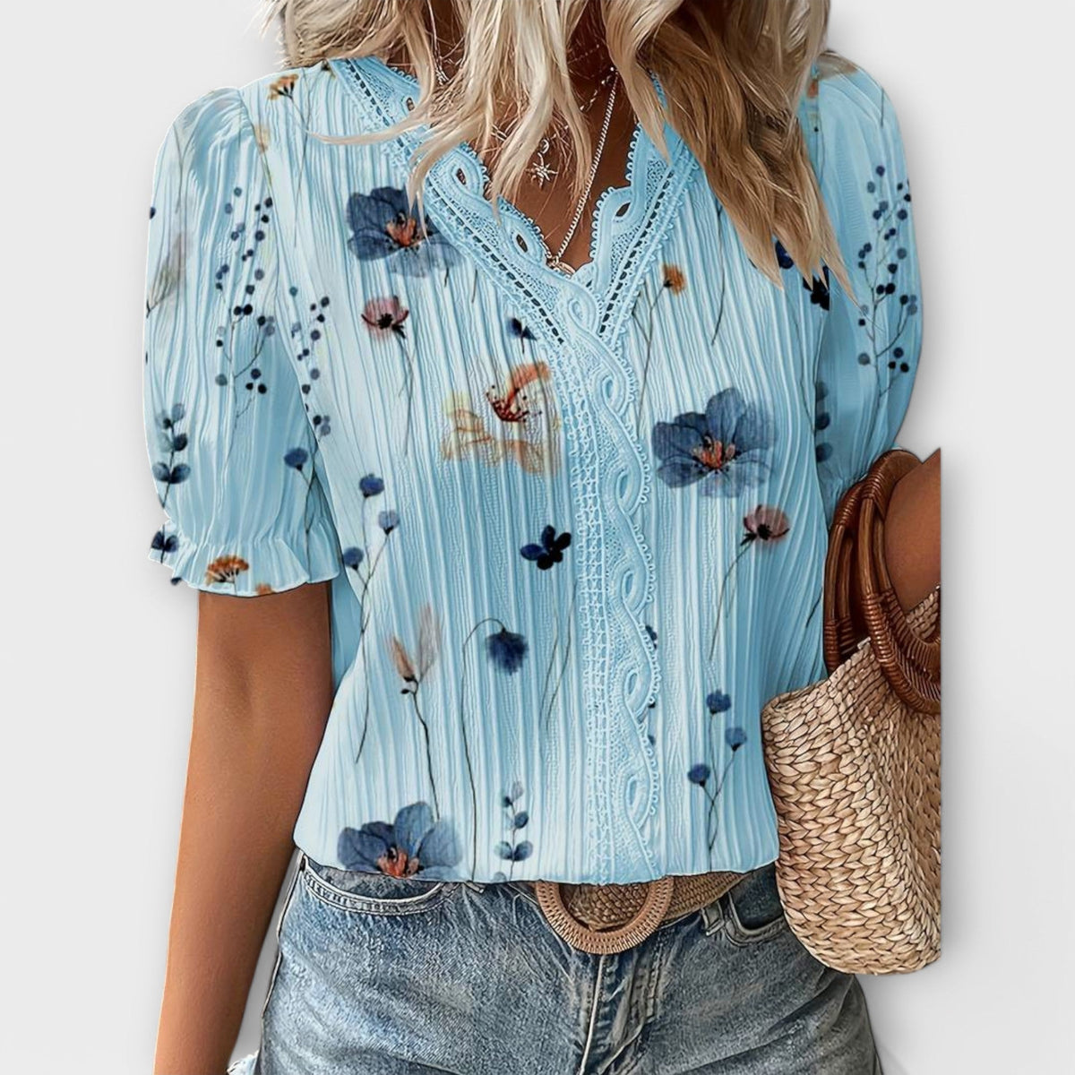 Amelia | Blusa con Escote V de Primavera