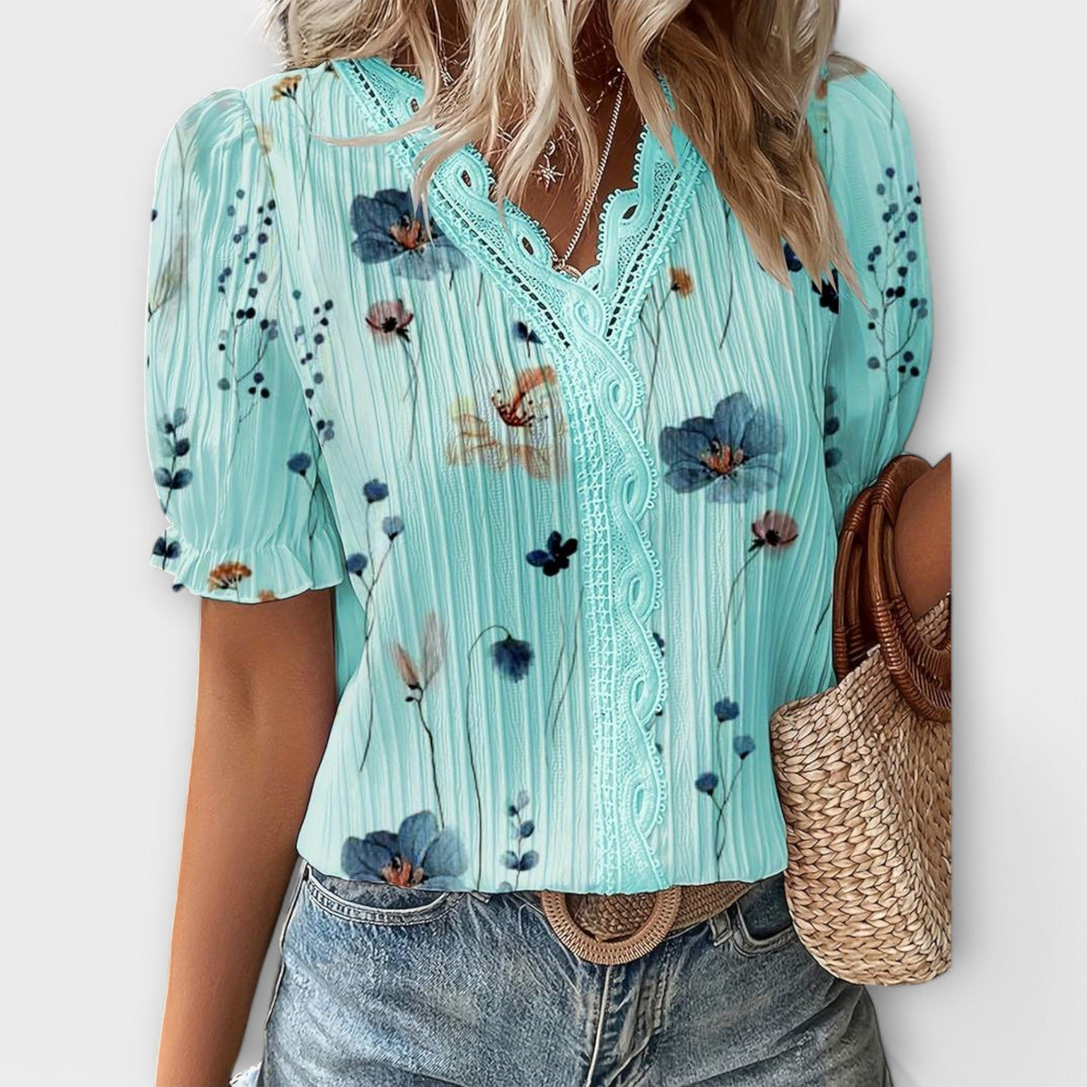 Amelia | Blusa con Escote V de Primavera