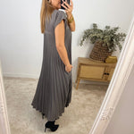 Ana | Vestido Plisado de Elegancia Atemporal